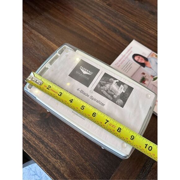 Paderno World Cuisine veggie spiralizer tool and cookbook - Picture 11 of 15